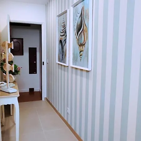 Holidays Centro * نازاريه