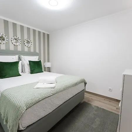Holidays Centro شقة نازاريه