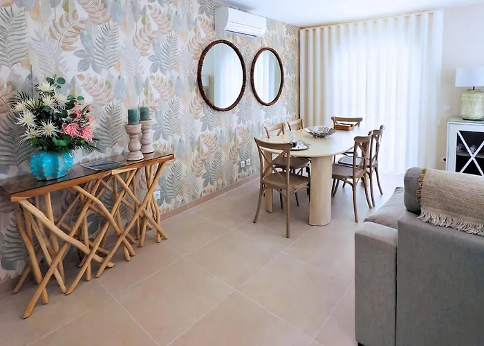 Holidays Centro Apartament *